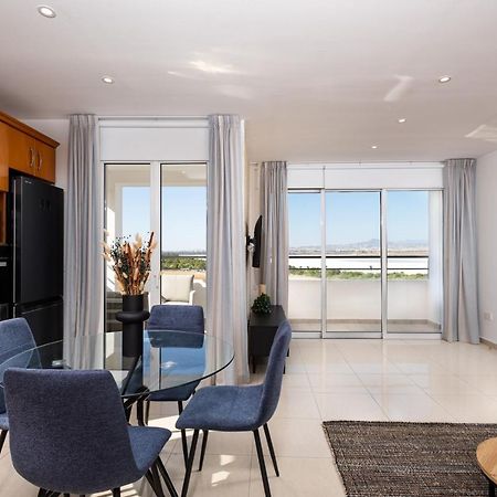 The Saline Views Makenzy Apartment Larnaca Exterior foto