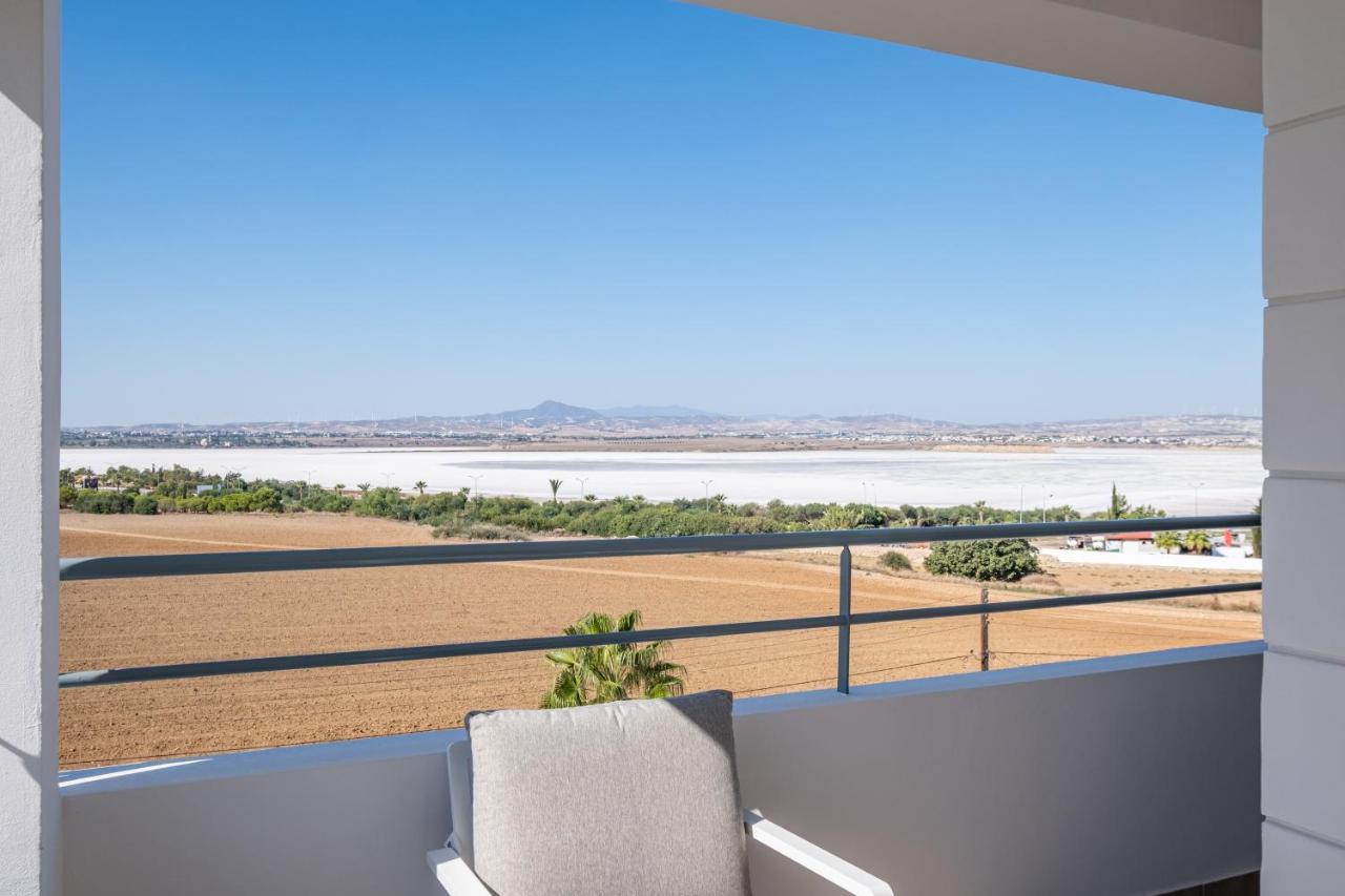 The Saline Views Makenzy Apartment Larnaca Exterior foto