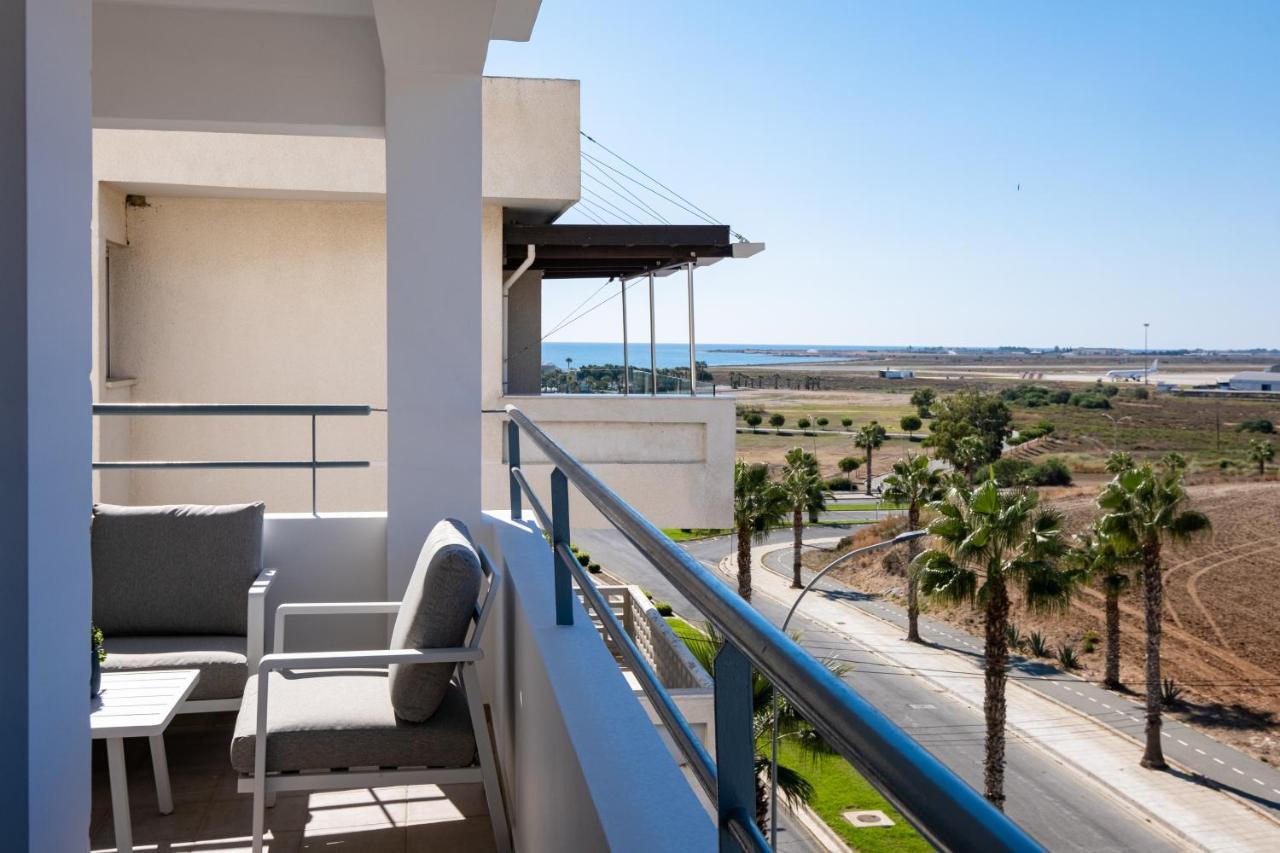 The Saline Views Makenzy Apartment Larnaca Exterior foto